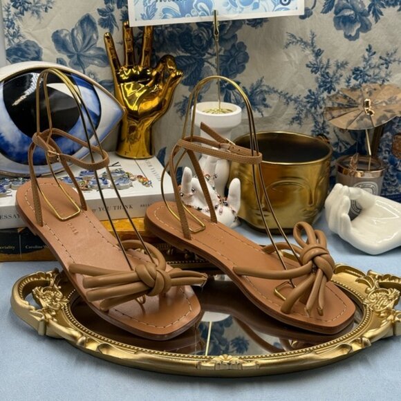 🆕 LOEFFLER RANDALL 🧿 NWOB Henriette Leather Bow Flat Sandal, Dune - Sz 7 - Picture 3 of 13